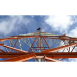 torre autosuportada triangular de transmissão de energia Mataraca